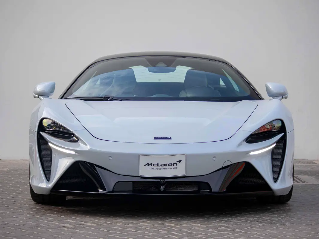 McLaren Artura, 2023 — фото 3 из 10