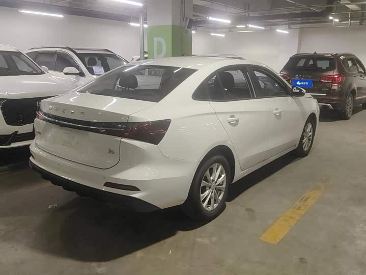 Roewe i5, 2025 — фото 3 из 9