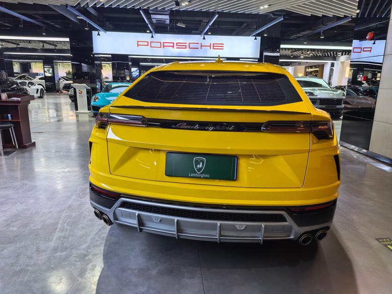 Lamborghini Urus, 2021 — фото 3 из 8