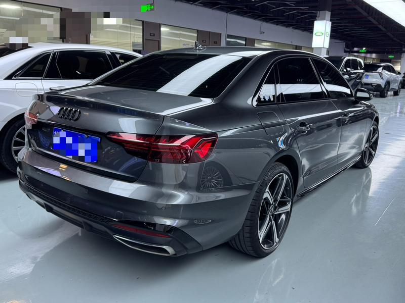 Audi A4L, 2023 — фото 5 из 12