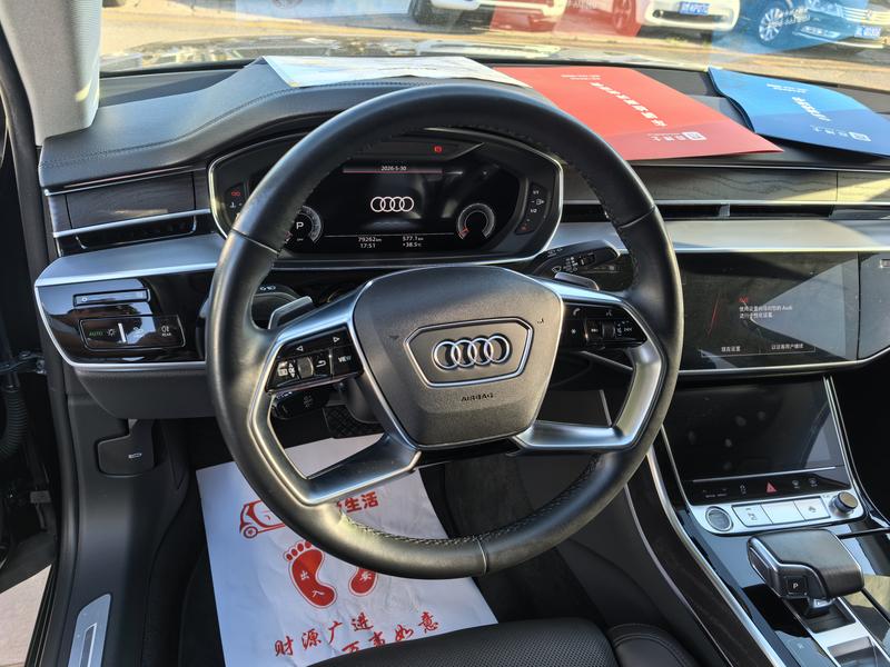 Audi A8, 2022 — фото 7 из 12