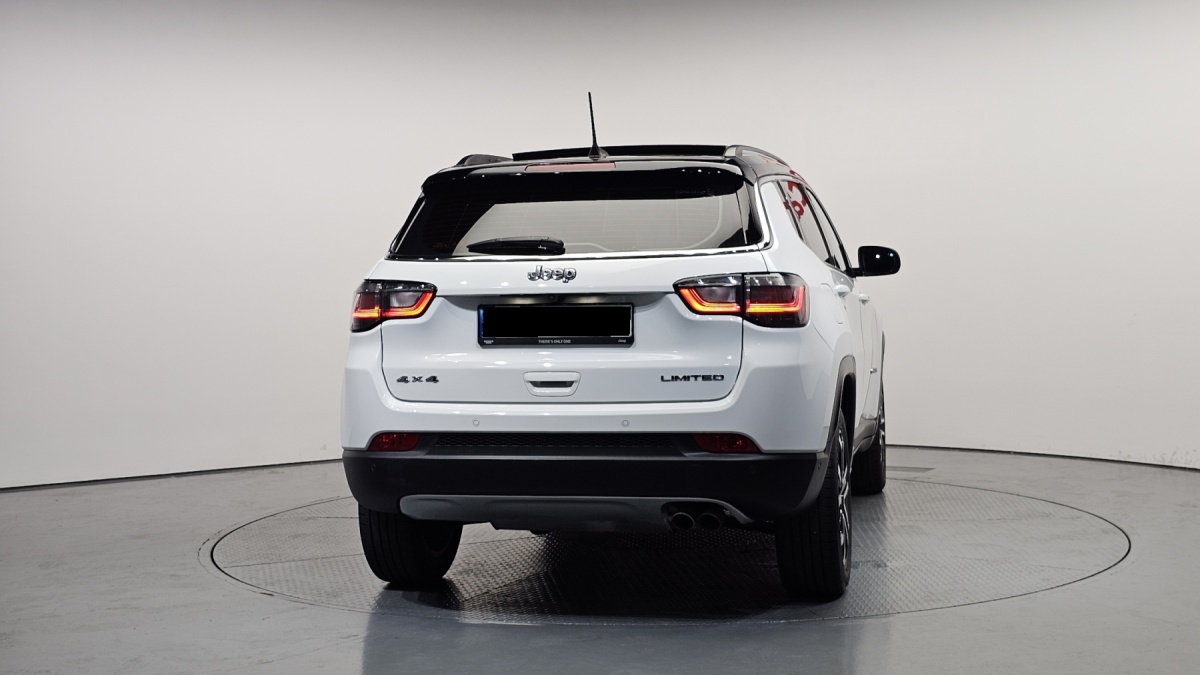 Jeep Compass, 2022 — фото 4 из 12