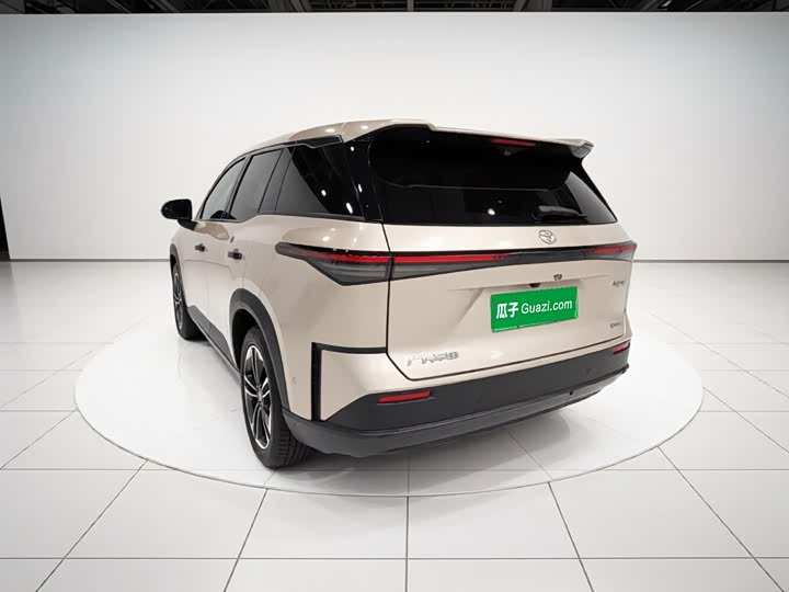 Toyota bZ3X, 2025 — фото 5 из 9