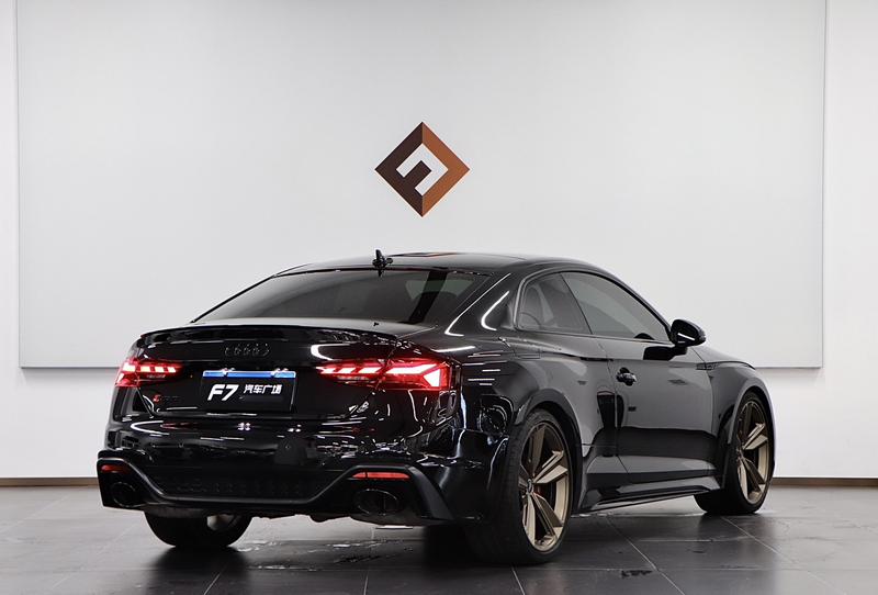 Audi RS 5, 2025 — фото 7 из 12