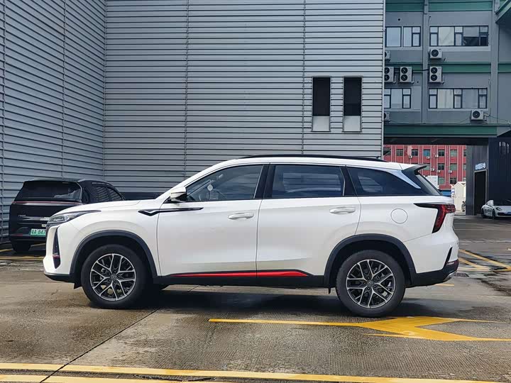 Changan CS75 Plus, 2023 — фото 7 из 9