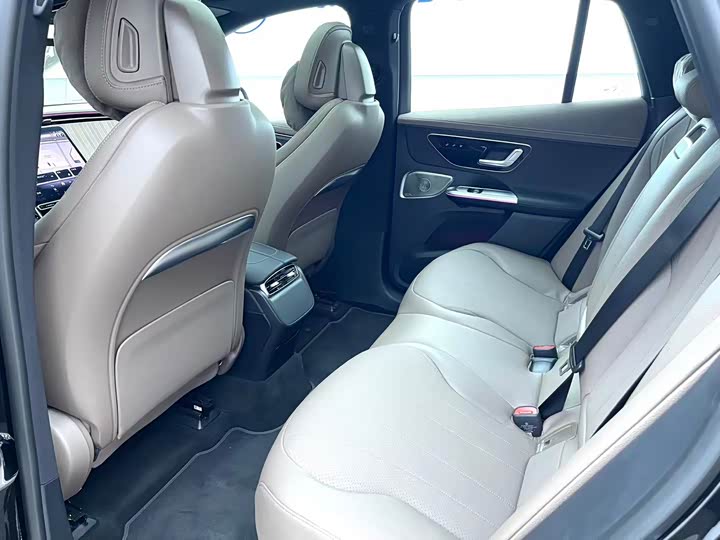 Mercedes-Benz EQE SUV, 2024 — фото 6 из 9
