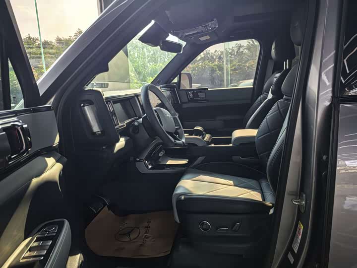 BYD FangChengBao Leopard 5, 2024 — фото 4 из 9