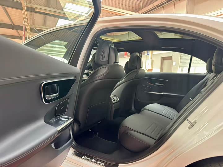 Mercedes-Benz C-Class Hybrid, 2023 — фото 4 из 9