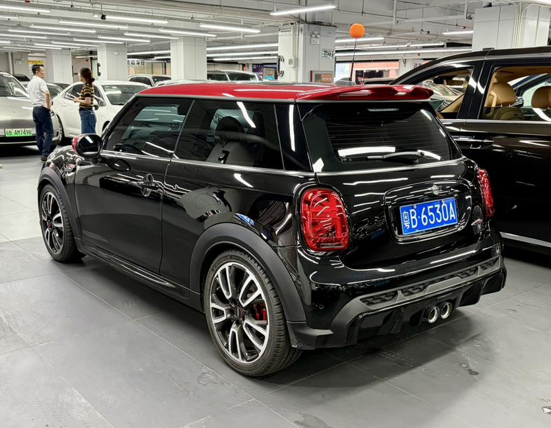 Mini Mini JCW, 2021 — фото 4 из 10