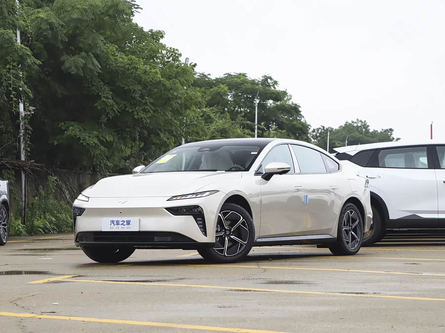 Dongfeng Yipai eπ 007, 2026 — купить в Иванове под ключ