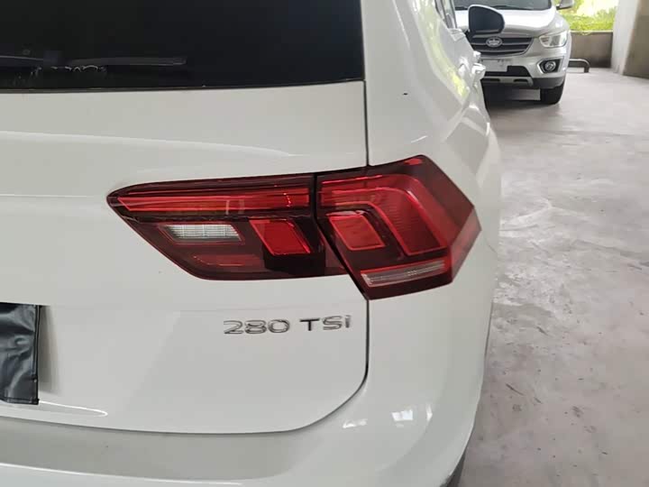 Volkswagen Tiguan L Pro, 2023 — фото 8 из 9