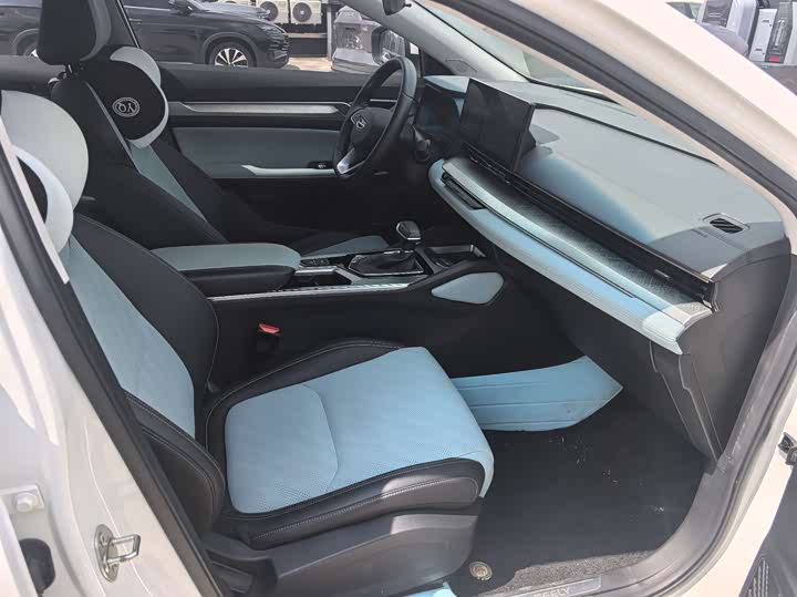 Geely Emgrand L, 2022 — фото 9 из 9