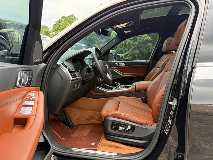 BMW X7, 2022 — фото 4 из 9
