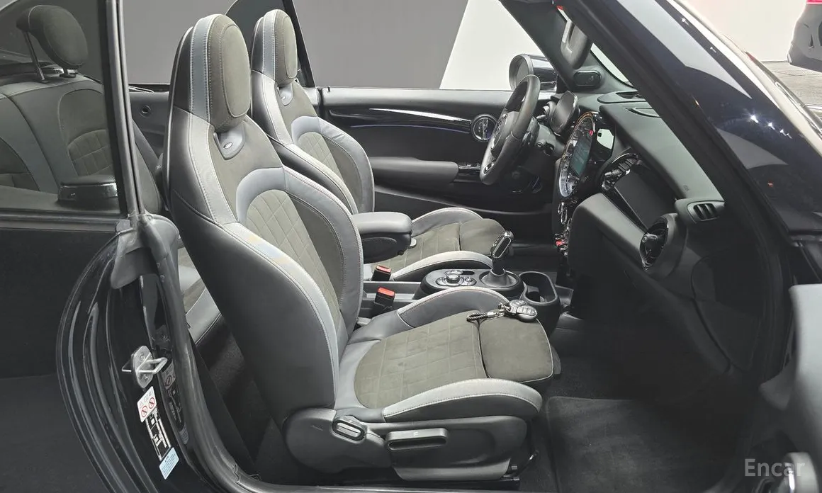 Mini Cooper Convertible, 2023 — фото 10 из 12