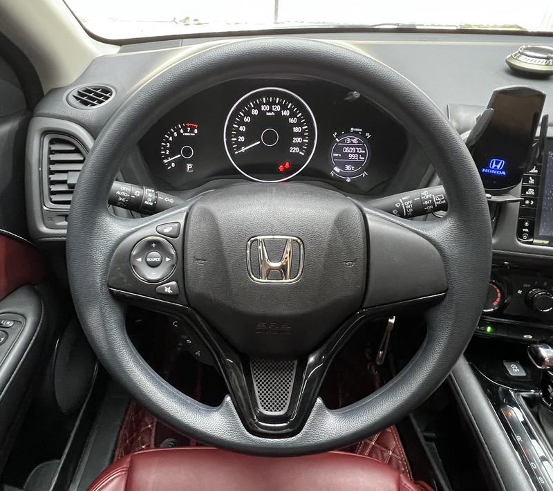 Honda Vezel, 2022 — фото 8 из 12