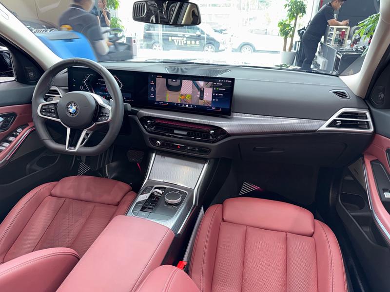 BMW 3 Series, 2025 — фото 6 из 9