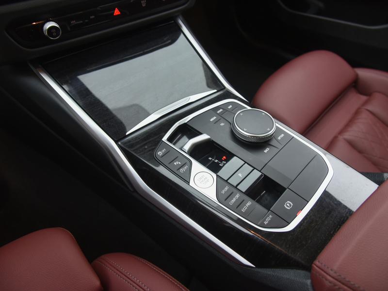 BMW 3 Series, 2023 — фото 8 из 12