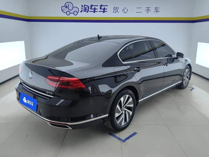 Volkswagen Magotan GTE Hybrid, 2022 — фото 3 из 9