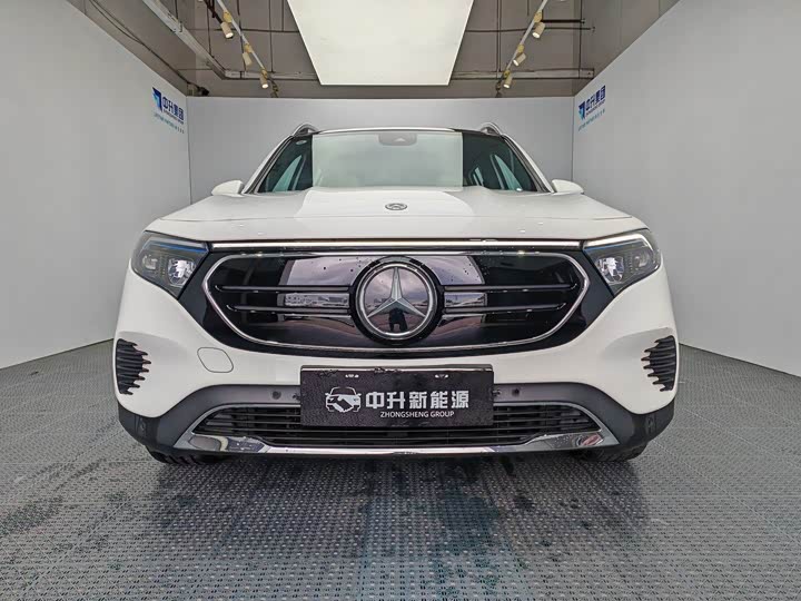Mercedes-Benz EQB, 2023 — фото 2 из 9