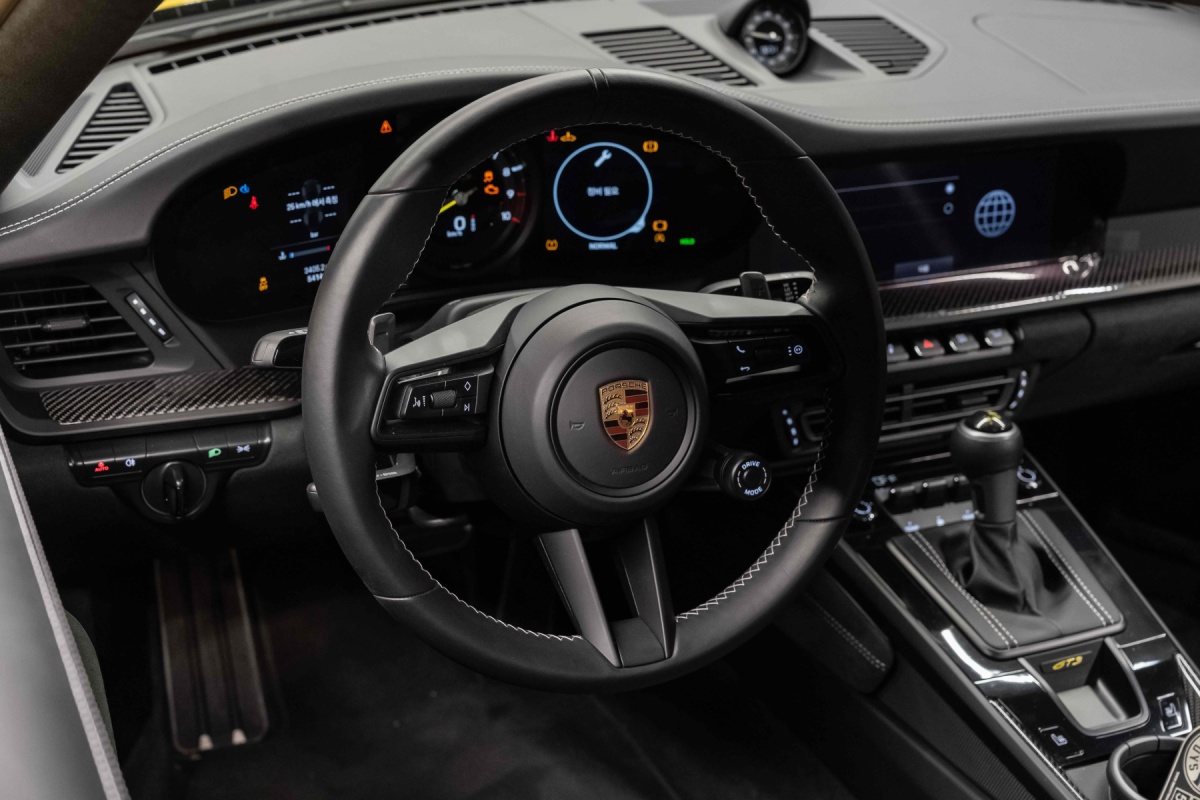 Porsche 911, 2022 — фото 6 из 7