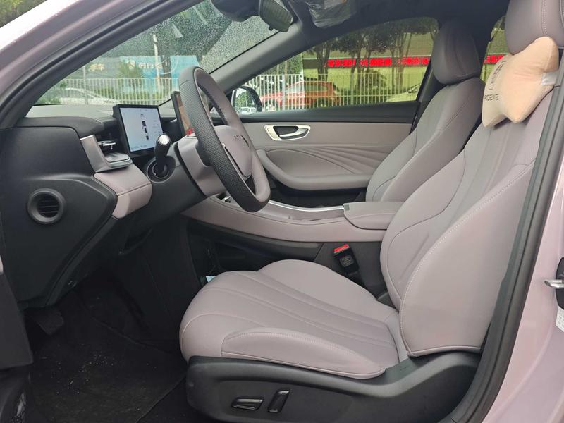 Roewe M7 DMH, 2025 — фото 9 из 11