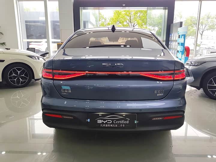 BYD Seal 05 DM-i Hybrid, 2024 — фото 6 из 9