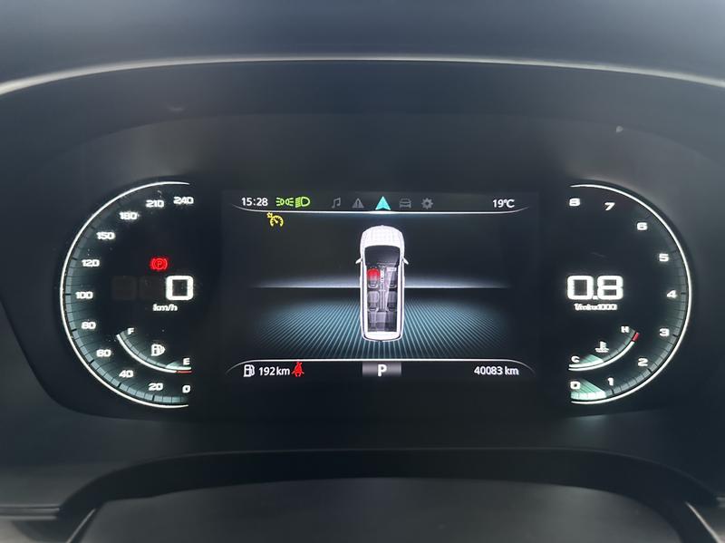 Roewe iMax 8, 2022 — фото 10 из 12