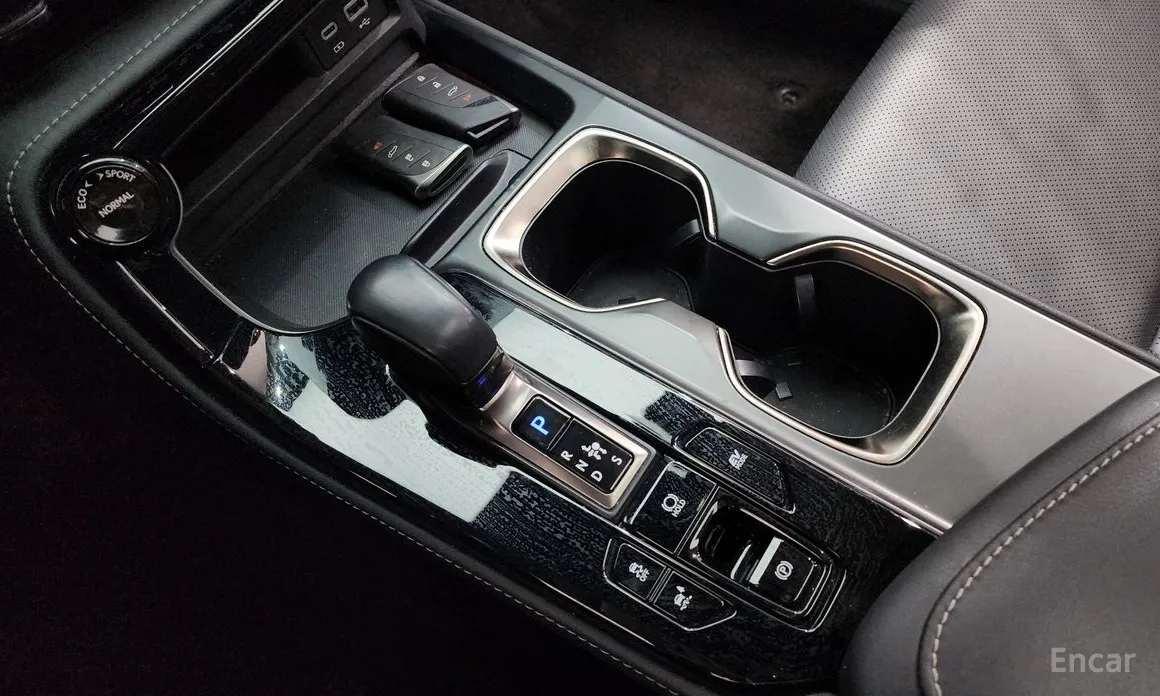 Lexus NX, 2023 — фото 9 из 12