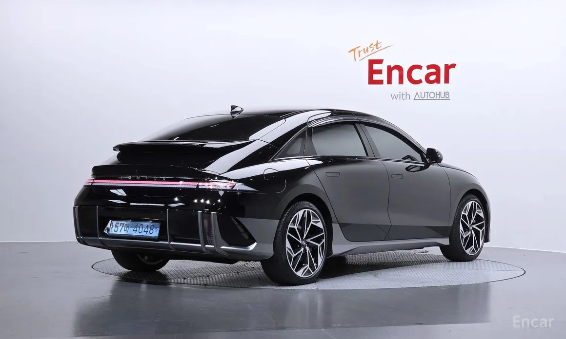 Hyundai Ioniq 6, 2023 — фото 2 из 12