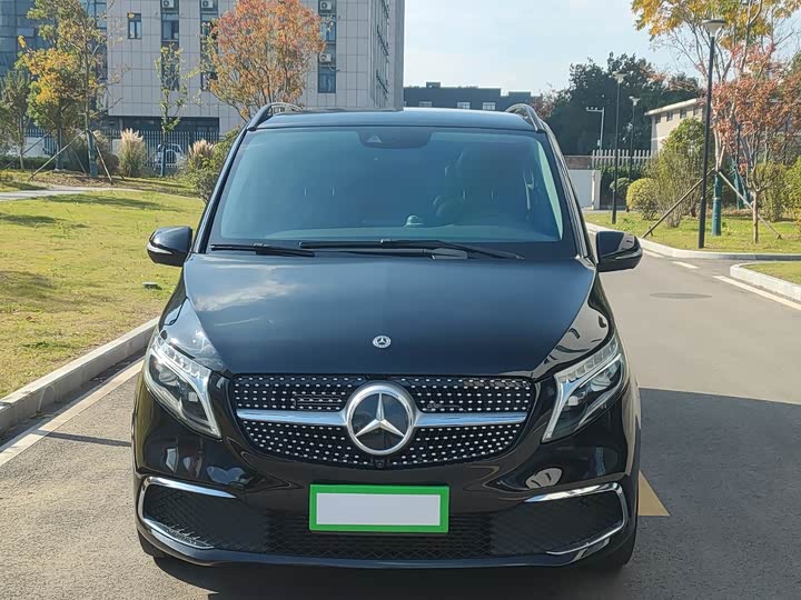 Mercedes-Benz V-Class, 2022 — фото 2 из 9