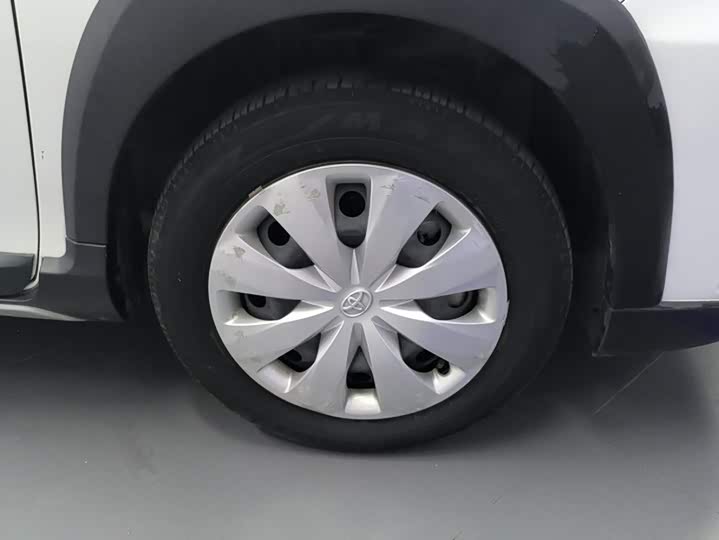 Toyota Yaris L Hatchback, 2022 — фото 6 из 9