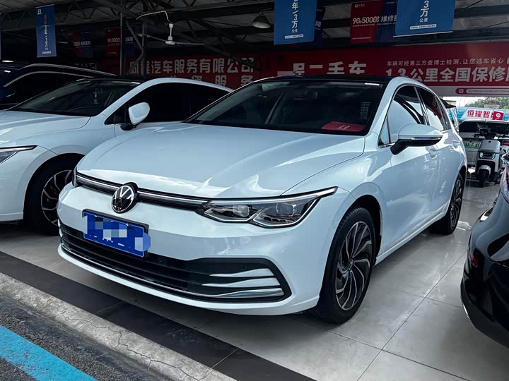 Volkswagen Golf, 2023 — купить в Белгороде под ключ