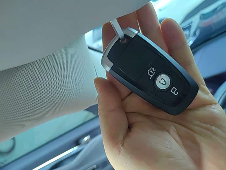 Ford Edge, 2023 — фото 9 из 9