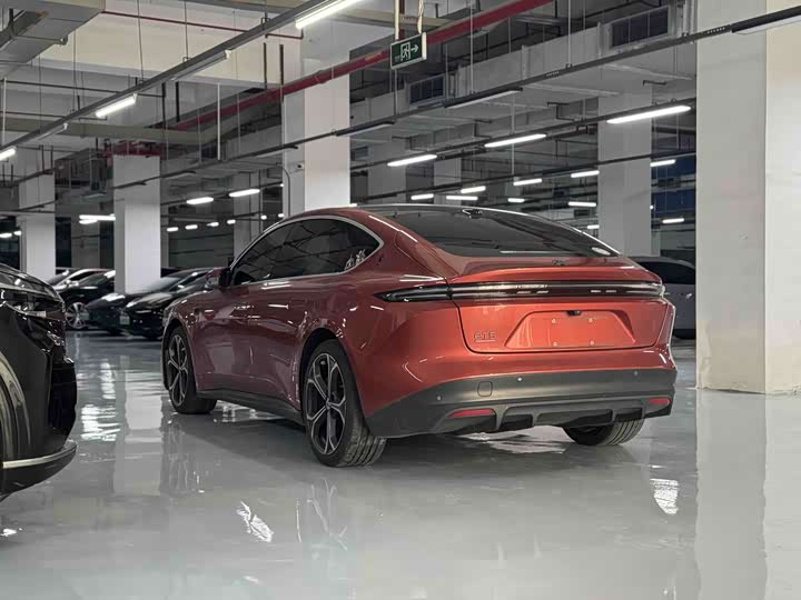 Nio ET5, 2023 — фото 4 из 9