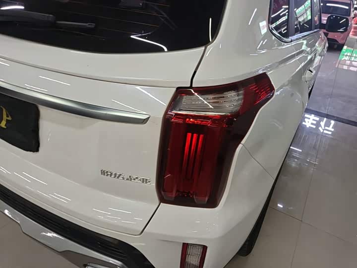 Kia Sportage GT-line, 2022 — фото 8 из 9