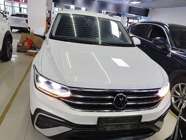 Volkswagen Tiguan L Pro, 2022 — фото 3 из 9