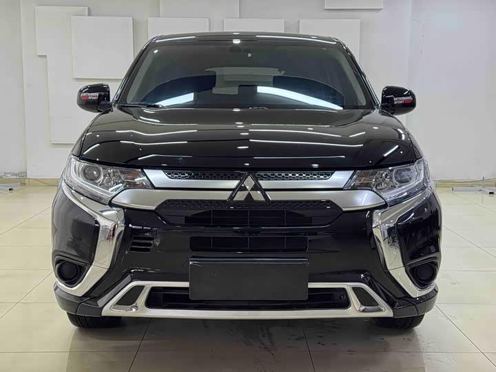 Mitsubishi Outlander, 2021 — фото 2 из 9
