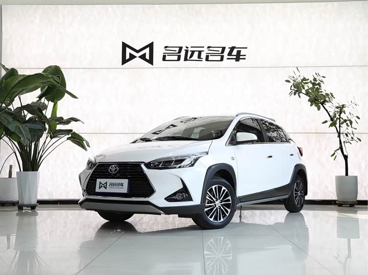 Toyota Yaris L Hatchback, 2022 — купить в Самаре под ключ