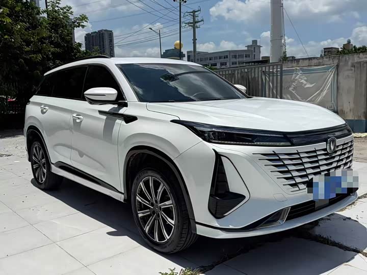 Changan CS75 Plus, 2023 — фото 3 из 9