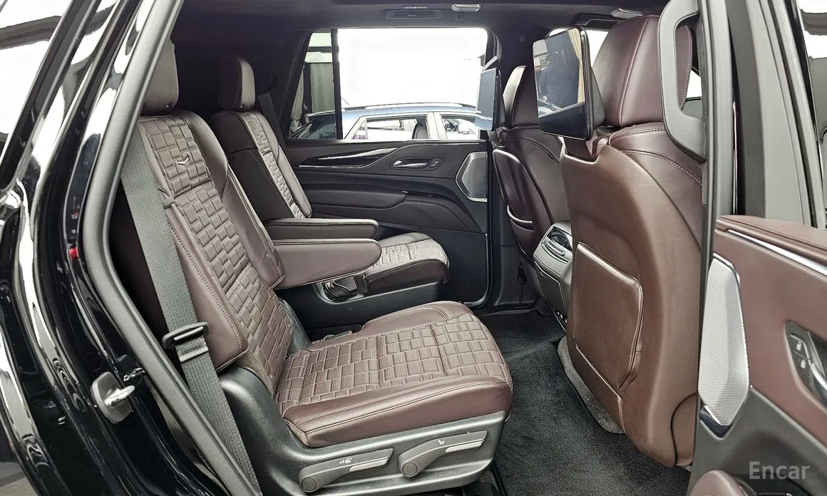 Cadillac Escalade, 2022 — фото 12 из 12