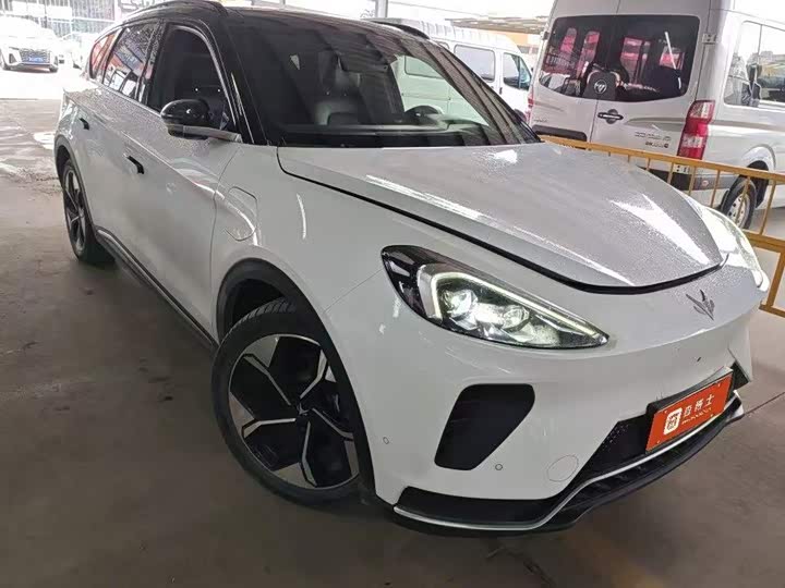 BAIC Arcfox Alpha T, 2022 — фото 2 из 9