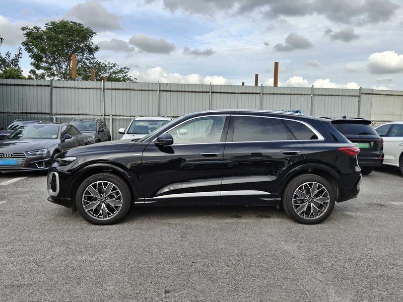 Audi Q5L, 2025 — фото 3 из 12