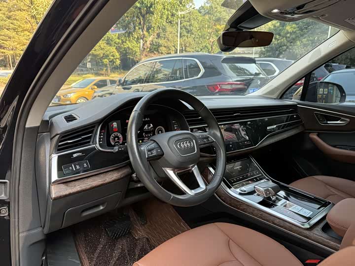Audi Q7, 2022 — фото 6 из 9