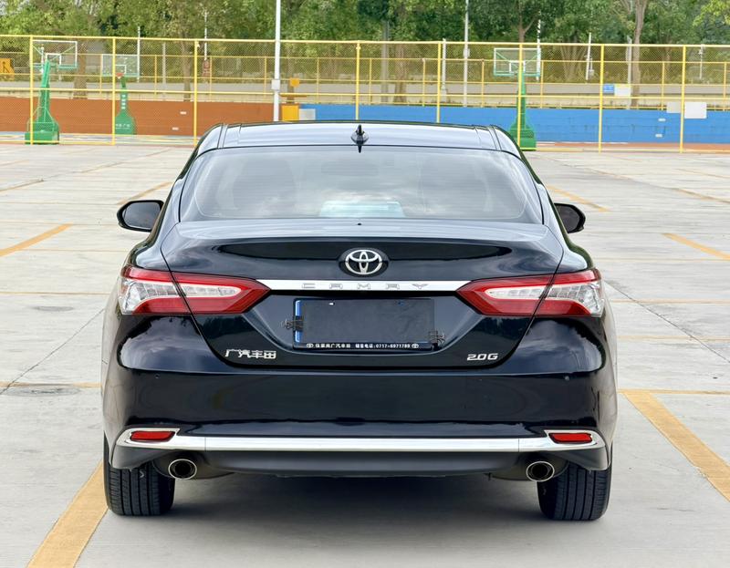 Toyota Camry, 2023 — фото 6 из 12