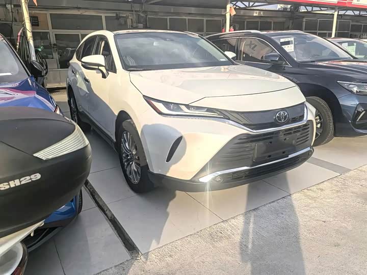Toyota Harrier, 2023 — фото 2 из 9