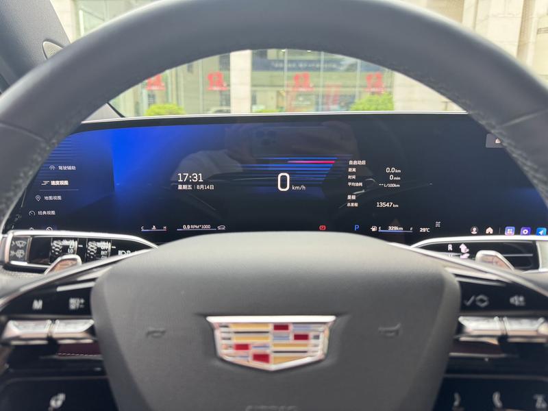 Cadillac XT5, 2024 — фото 10 из 12