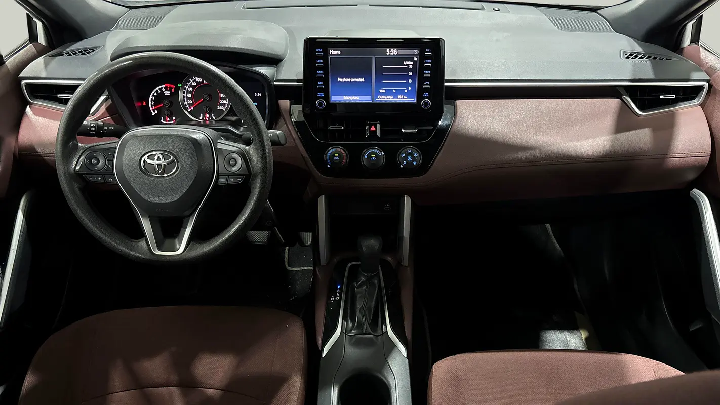 Toyota Corolla Cross, 2024 — фото 7 из 10
