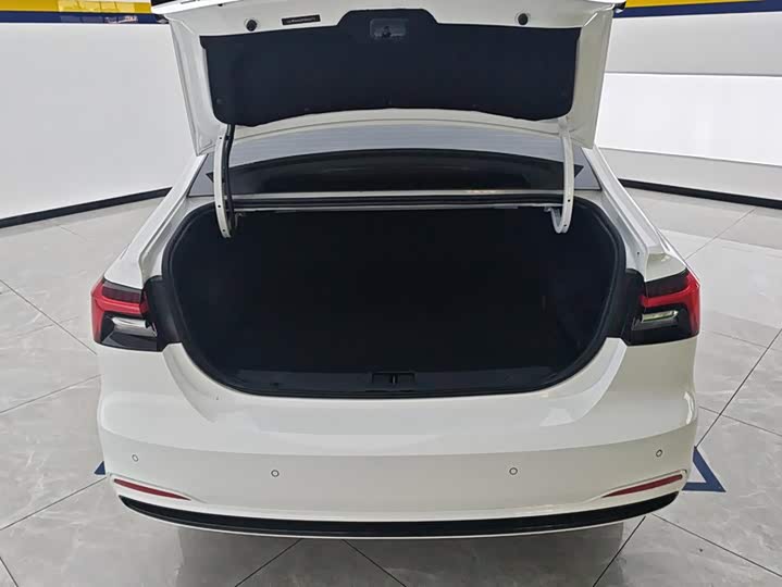 Roewe i6 Max EV, 2025 — фото 4 из 9