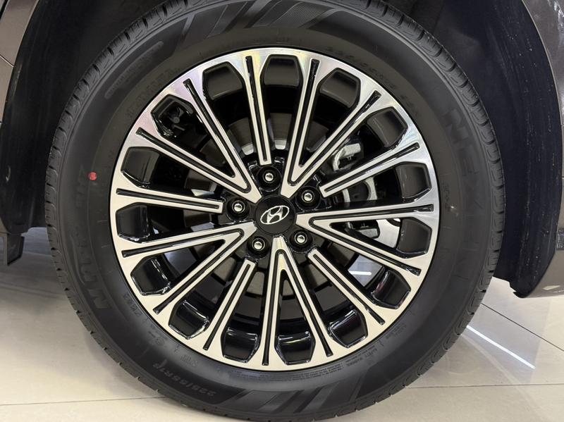 Hyundai Custo, 2025 — фото 6 из 12