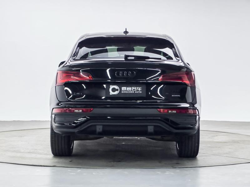 Audi Q5L Sportback, 2022 — фото 6 из 12